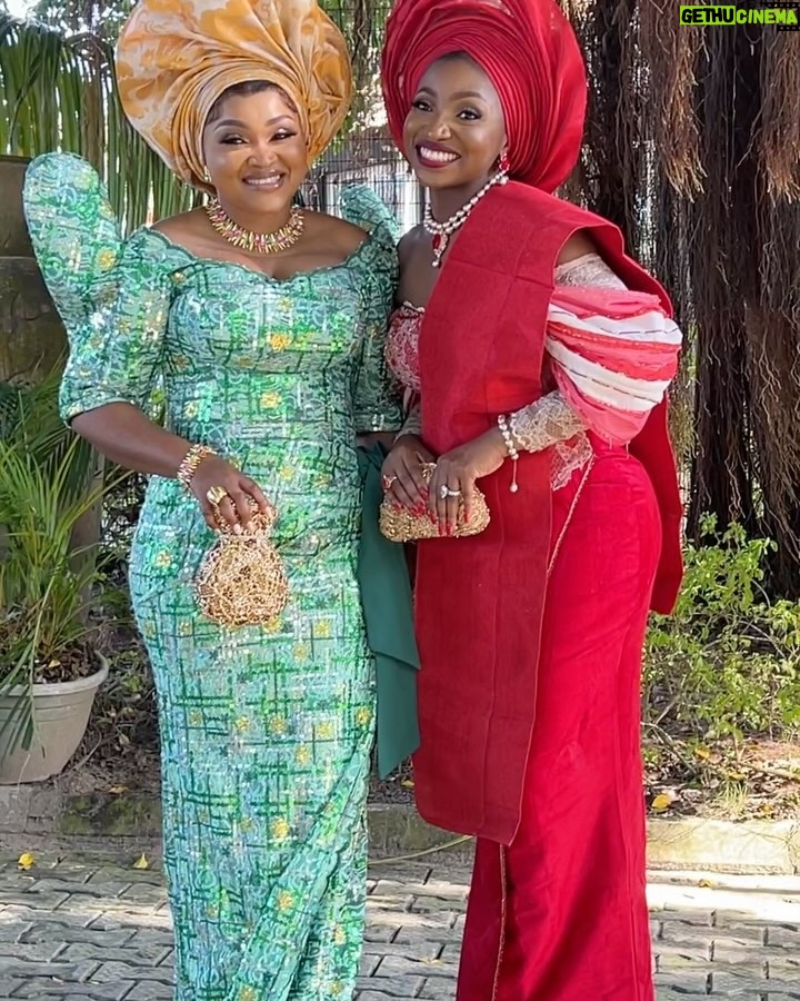 Sola Sobowale - 92.4K Likes - My Women Crush Forever 🥰❤️❤️💃🏽
Regardless of what you people think,
My mummy @solasobowale and Aunty Motun  @realmercyaigbe love me still😜🤪❤️💃🏽💃🏽

#wcw #omowunmidada #adaomodaddy #pero #childofgrace #actor #womancrushwednesday