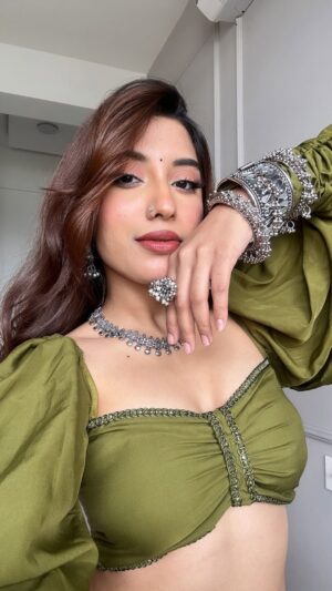 Somya Daundkar Instagram - Obsessed with Kajal these days🫠