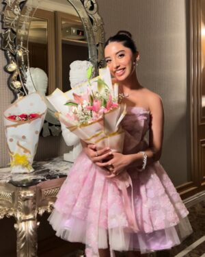 Somya Daundkar Instagram - Turning 🎀22!🎀
Super grateful for every moments
Thank you so much everyone for making my Birthday feel special with your sweet messages🫶🏻 I love you all💗