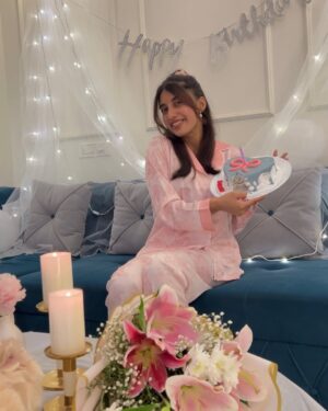 Somya Daundkar Instagram - Turning 🎀22!🎀
Super grateful for every moments
Thank you so much everyone for making my Birthday feel special with your sweet messages🫶🏻 I love you all💗