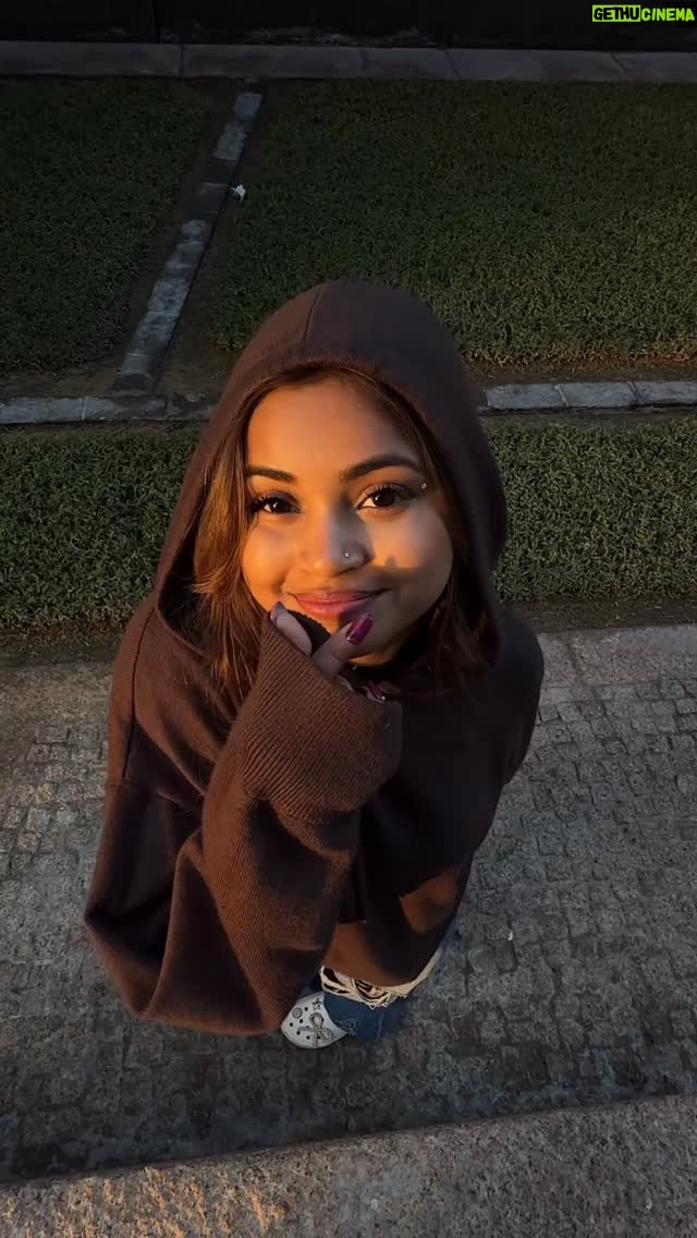 Sona Dey - 833.7K Likes - Banku Bhaiya in Dubai😬

#trending #reels #viral