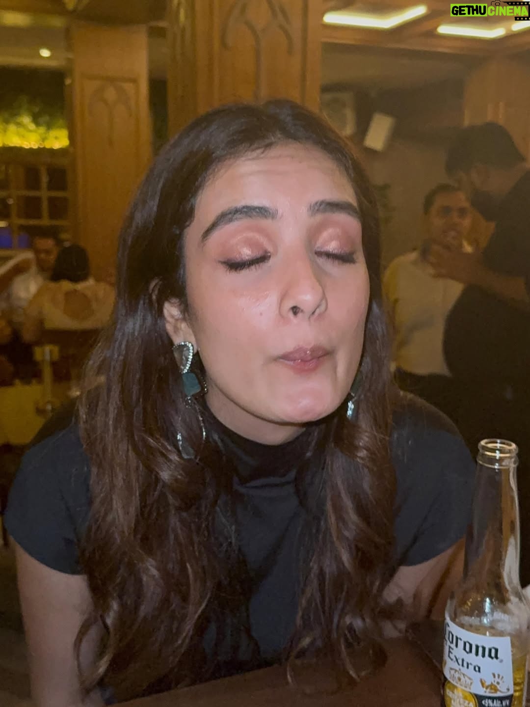Sonali Kukreja - 2.5K Likes - My love language #makingfaces 🙋‍♀️
