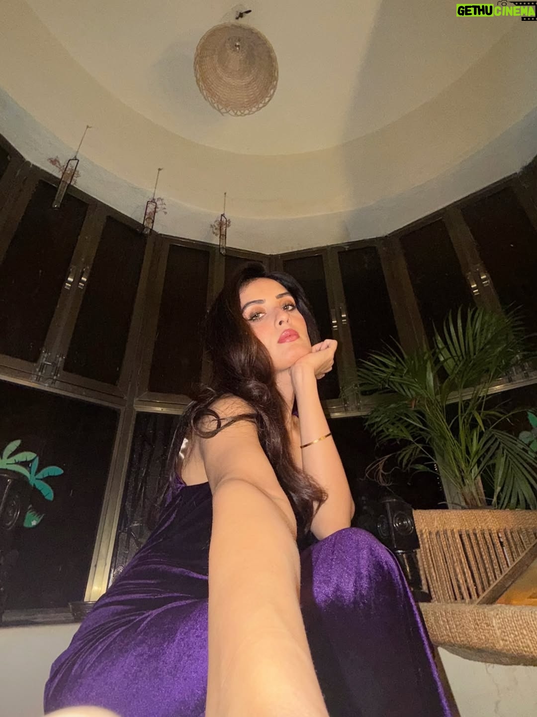 Sonali Kukreja - 2.4K Likes - Well dressed & Well-mannered always 💜
#velvetnights