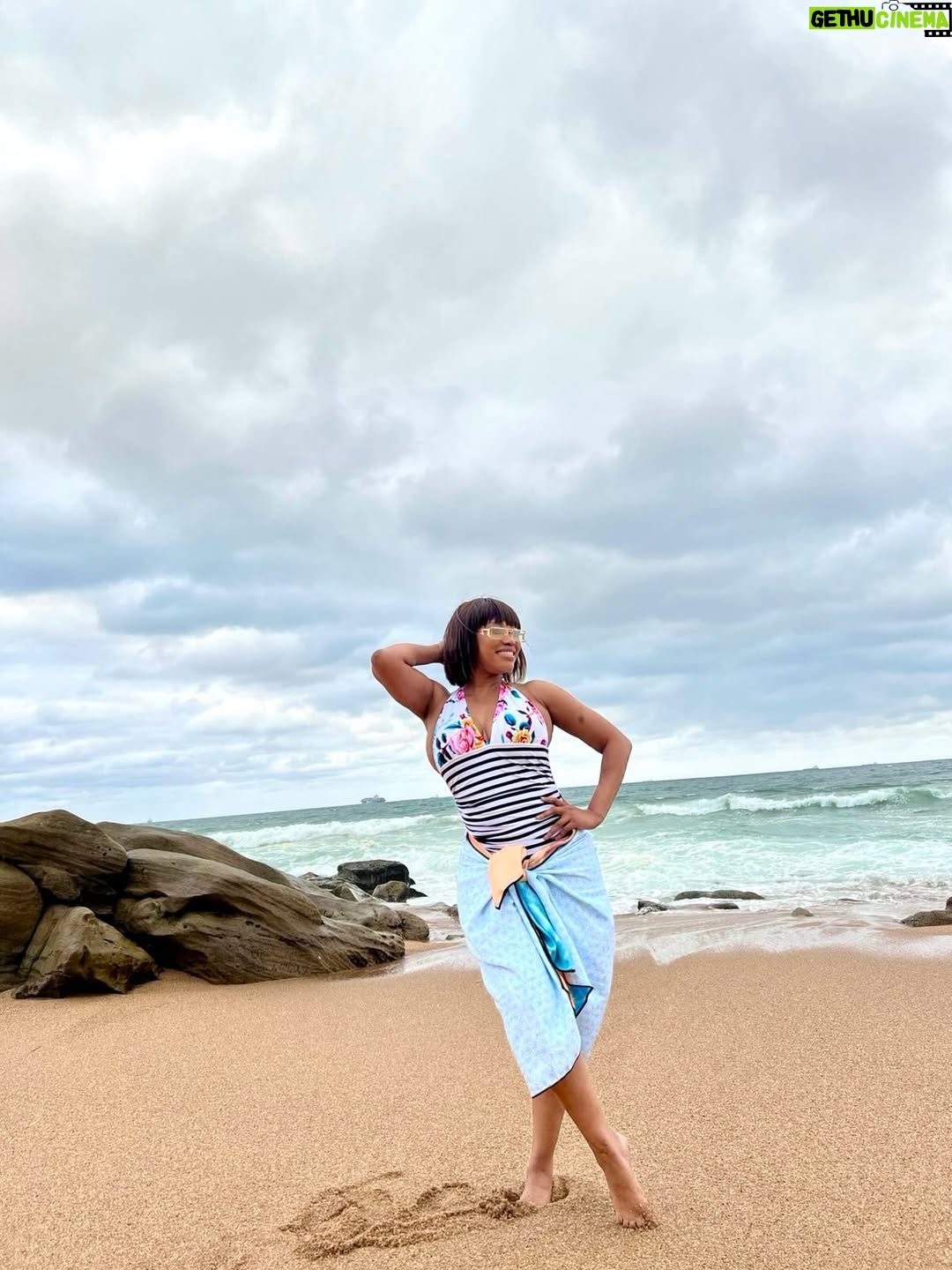 Sonia Mbele - 4.5K Likes - 🌊🩱🩴🐬