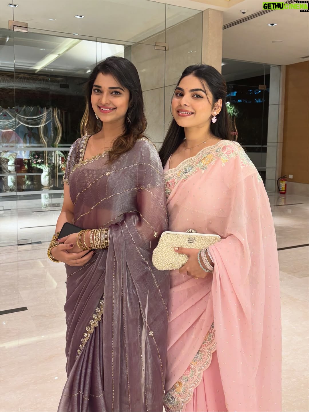 Soniya Suresh - 5.9K Likes - Sister>>>bestie
.
.
.
.
.
.
[sisters,sarees,sibling,bff]