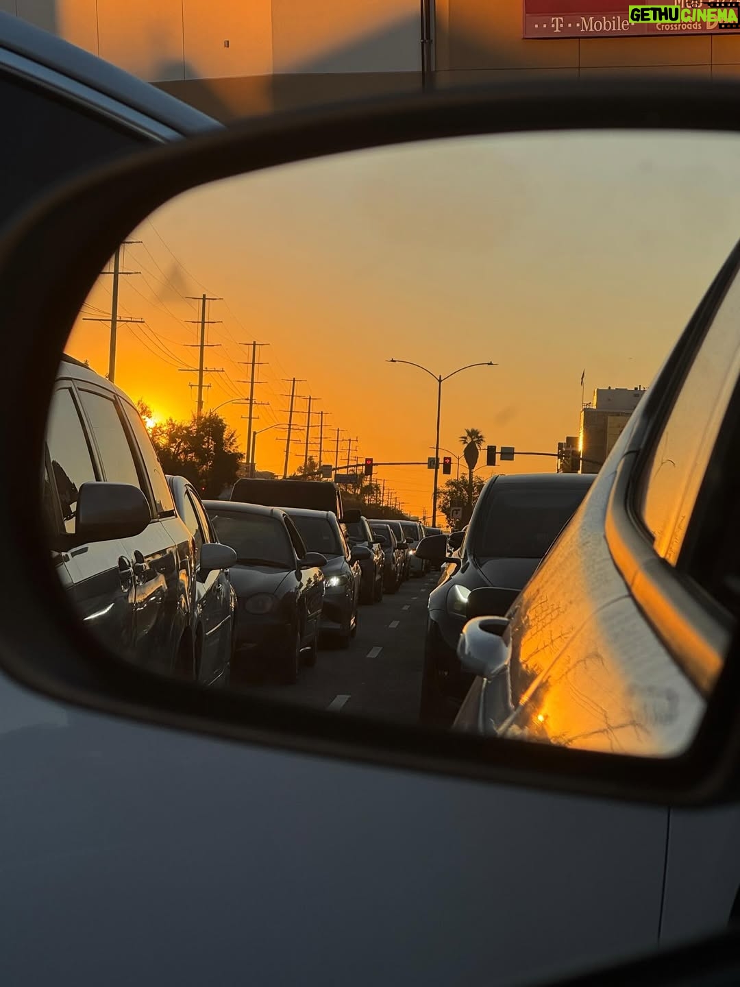 Sonja Gerhardt - 8.1K Likes - Uff…Los Angeles was hast du mit mir gemacht?
What a time! So schön, so warmherzig, so viele neue Erfahrungen und Blickwinkel!
I miss you so deeply! See you soon!