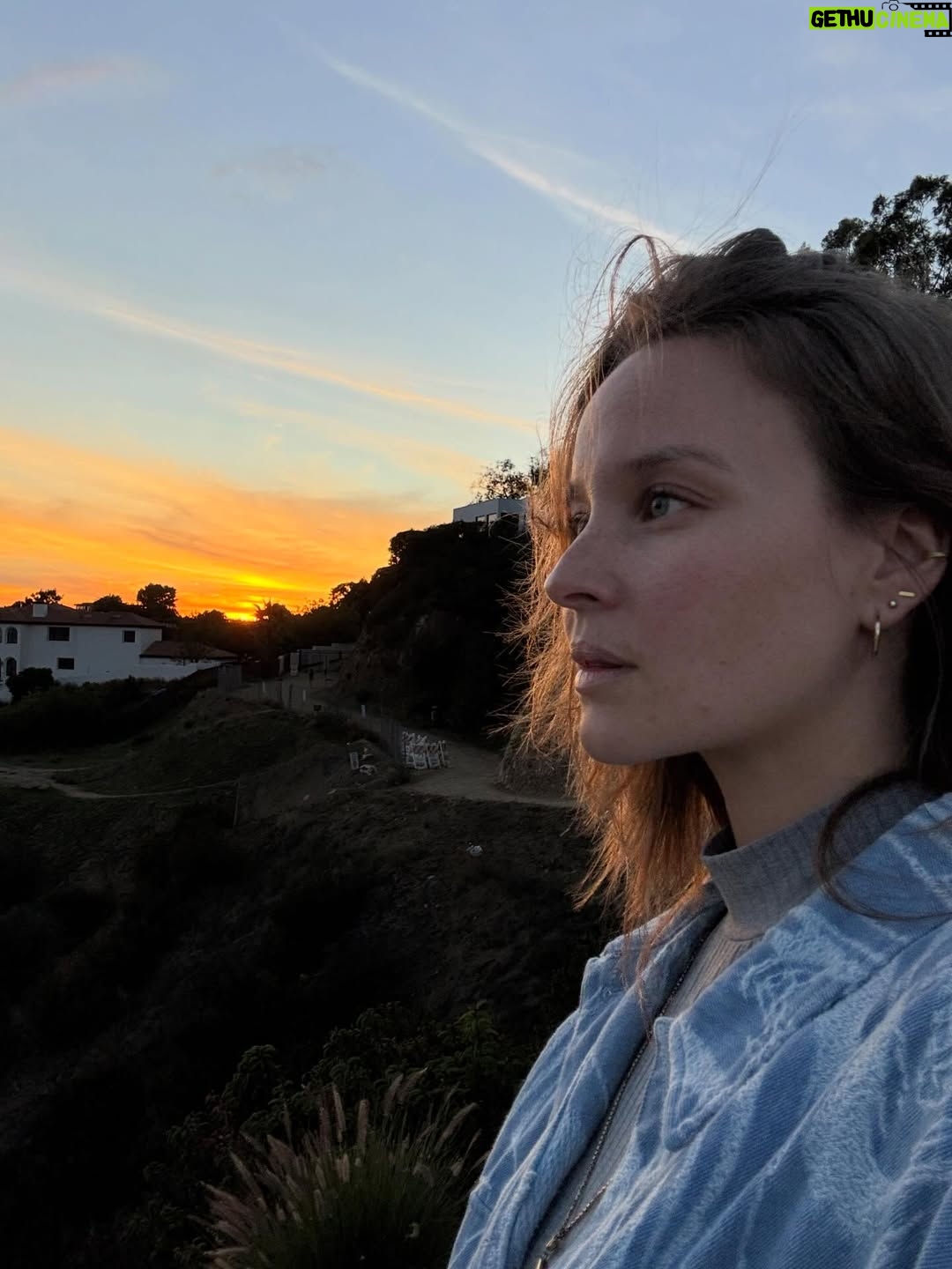 Sonja Gerhardt - 8.1K Likes - Uff…Los Angeles was hast du mit mir gemacht?
What a time! So schön, so warmherzig, so viele neue Erfahrungen und Blickwinkel!
I miss you so deeply! See you soon!