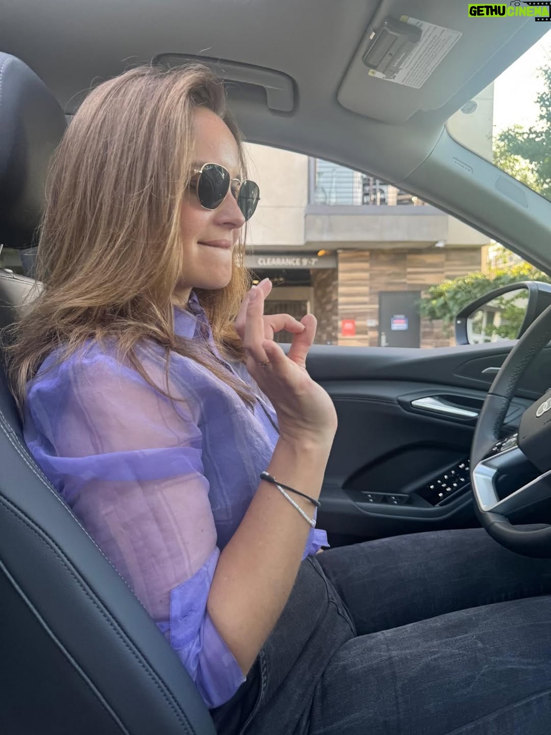 Sonja Gerhardt - 8.1K Likes - Uff…Los Angeles was hast du mit mir gemacht?
What a time! So schön, so warmherzig, so viele neue Erfahrungen und Blickwinkel!
I miss you so deeply! See you soon!