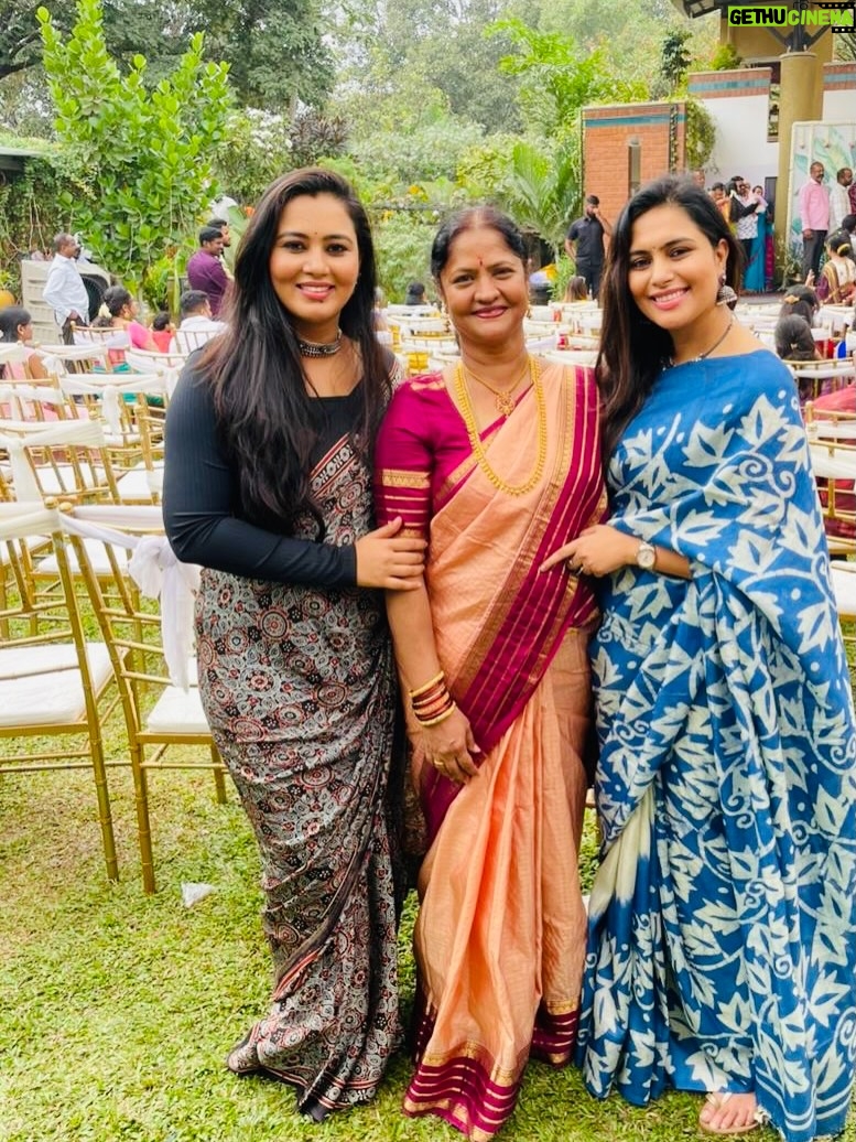 Sonu Gowda - 64.1K Likes - Two souls. One spiritual promise.
Every meeting becomes a memory. 

A photo dump with my loved ones ♥️