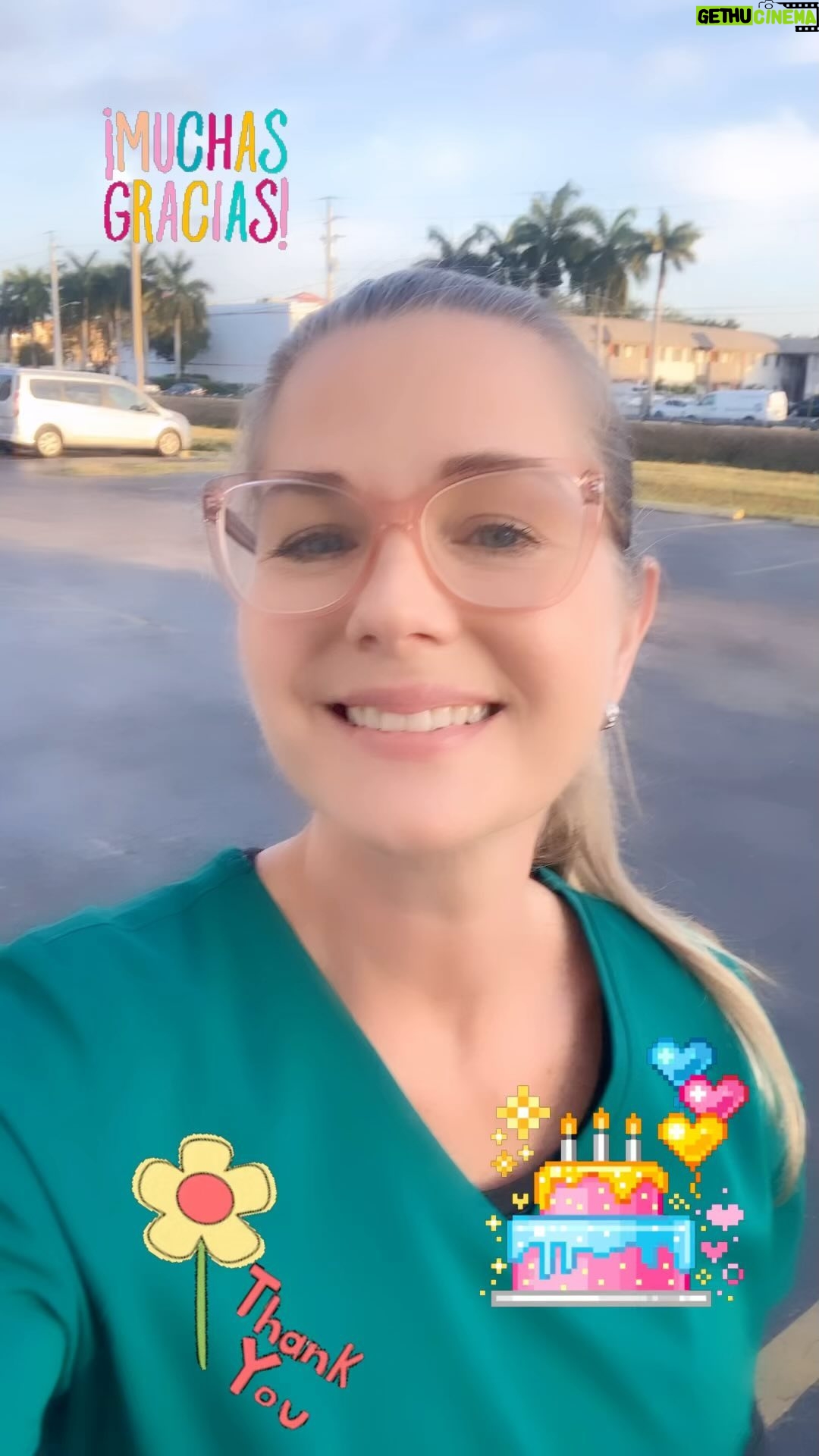 Sonya Smith - 34.9K Likes - Feliz tarde a todos!!!!. Gracias por sus deseos y por tanto cariño el día de mi cumpleaños. 🥰🥰Les mando muchos abrazos y besos. Los quiero muchísimo. Bendiciones para todos.💜💐💜💐💜💐💜#happybirthday #felizcumpleaños #gratitude #gratitud #amistad #friendship #celebración #celebratelife