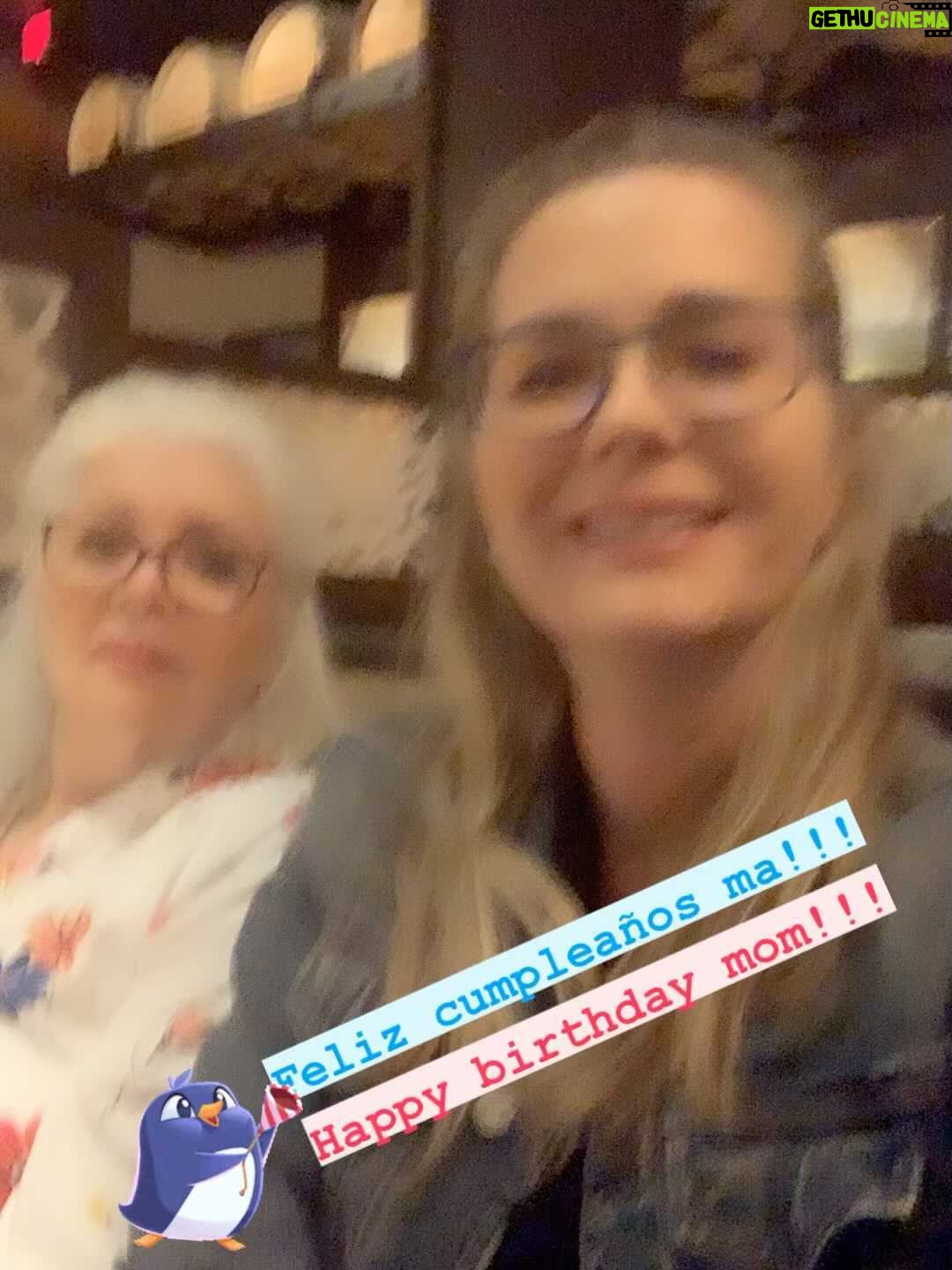 Sonya Smith - 11.7K Likes - Celebrando el cumpleaños de mi hermosa madre. Te amo mamá, que la vida te siga bendiciendo con muchos años más llenos de salud, amor, prosperidad, y todas las bendiciones que mereces. Gracias por ser la madre maravillosa que eres, el mundo es mejor gracias a que tú estás en el!!! 🎉💜🥳🎁🌸🎂❤️