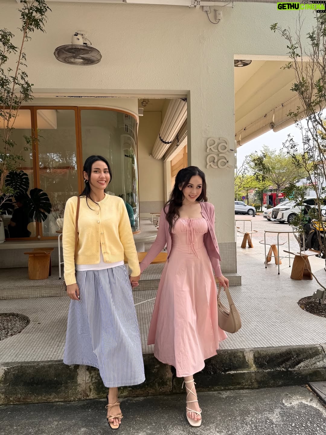 Sophia Albarakbah - 48.8K Likes - 💛🩷 carefree days