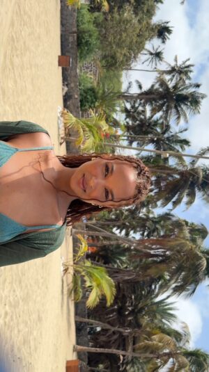 Soraia Tavares Instagram - CABO-VERDE 🇨🇻 
(Até já) 
#santiago #cidadedapraia #tarrafal