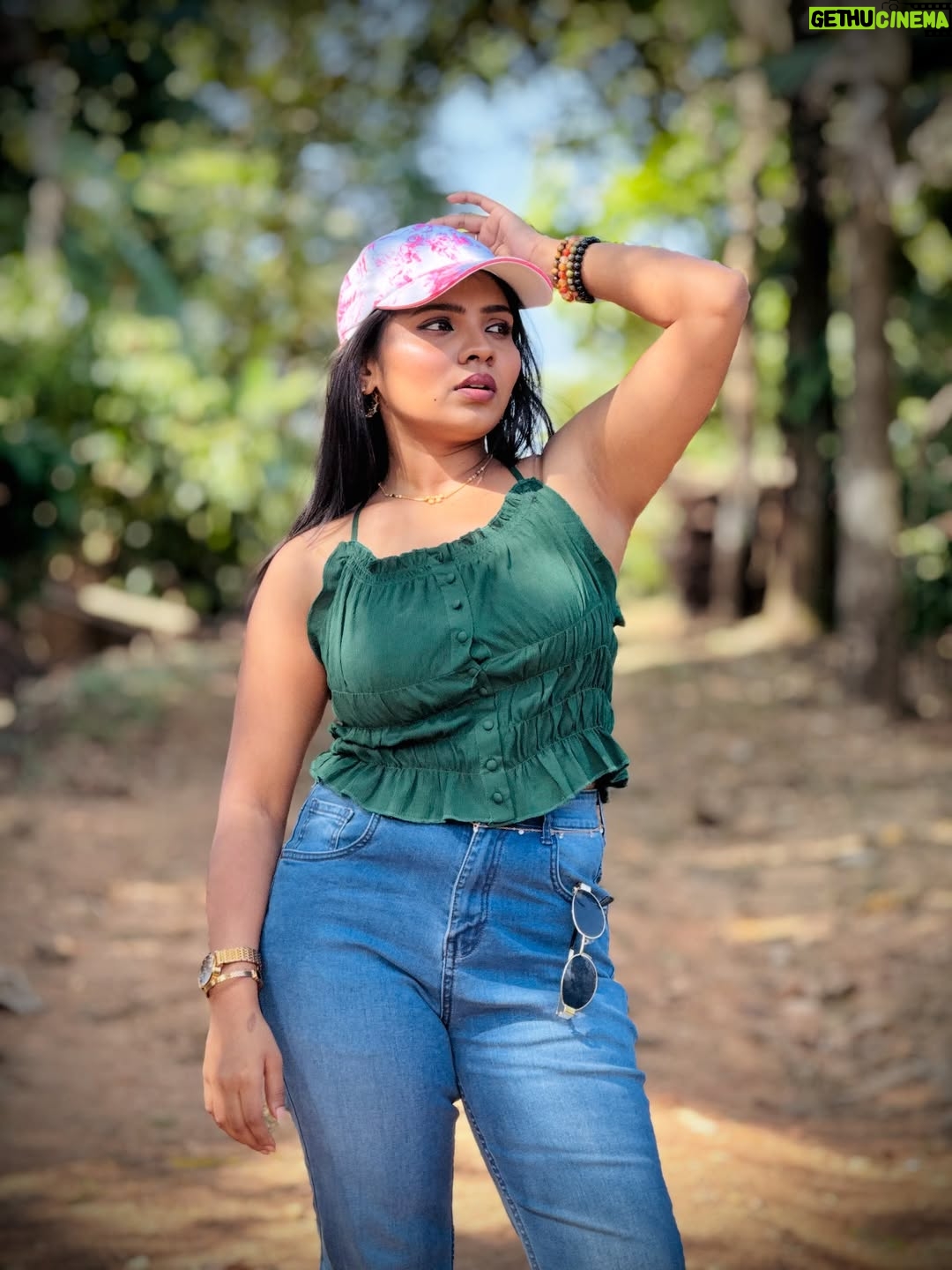 Sowmya Vivek - 3.5K Likes - 🔥
