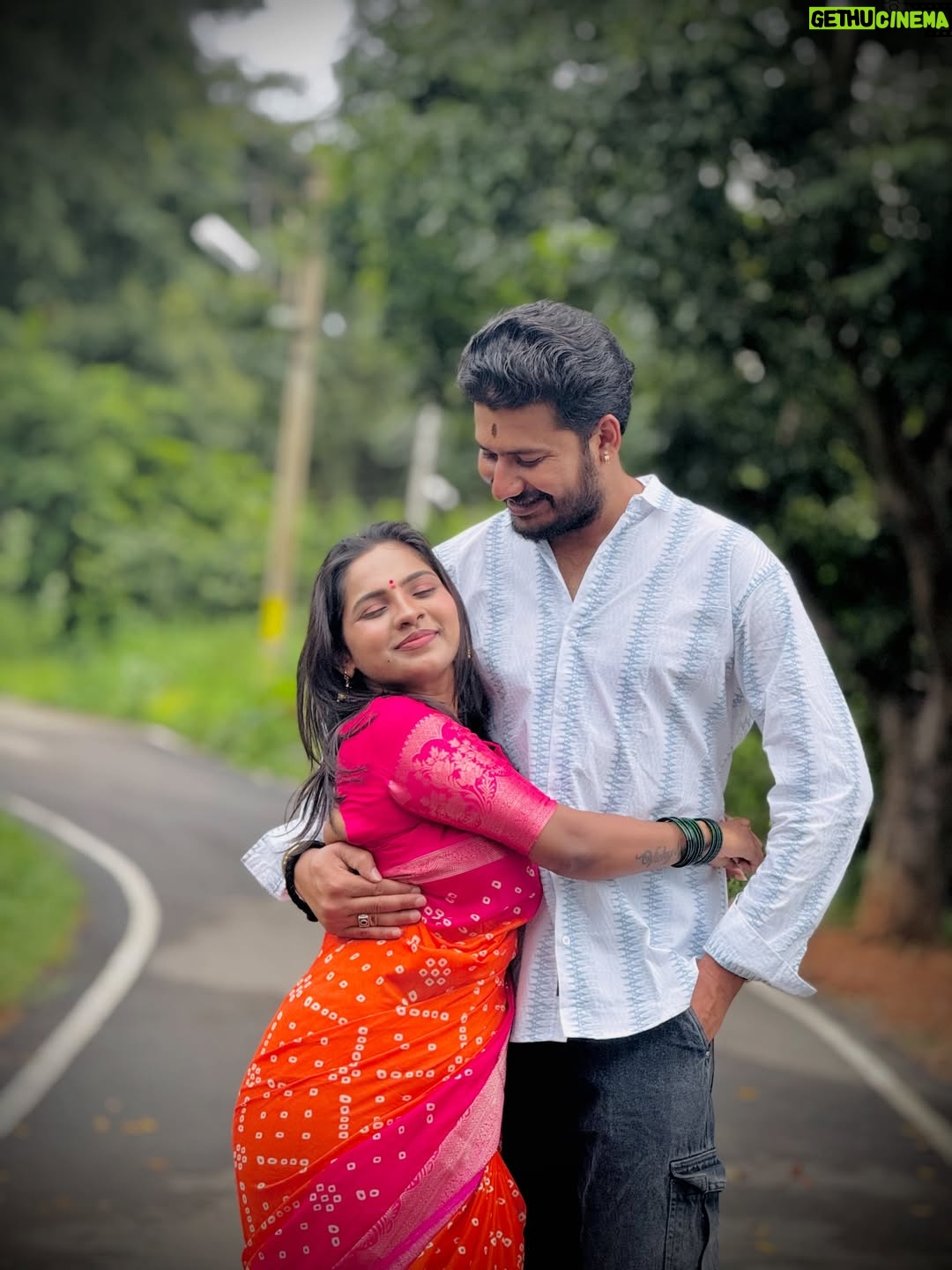 Sowmya Vivek - 2K Likes - Devaru kottiro hoovu neenu🧿🪬❤️
