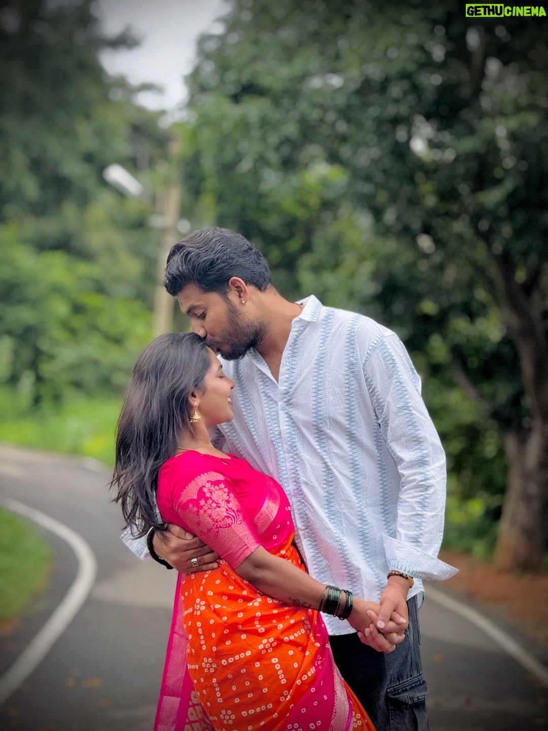 Sowmya Vivek - 2K Likes - Devaru kottiro hoovu neenu🧿🪬❤️