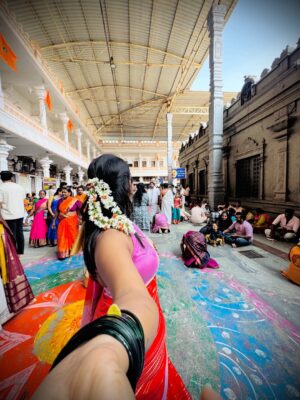 Sowmya Vivek Instagram - ರಾಯರೇ🙏🏻🌸🙇🏻‍♀️

#mantralaya #rayaru