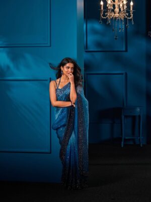 Sri Gouri Priya Instagram - Firsts are always special, they say!
My first SIIMA for my debut feature film in Tamizh - Lover!🥰
Receiving this Best debutante award has truly been a wonderful yet a humbling experience!
Big big thanks to God, universe, my parents, friends, well wishers, the makers and the co- actors of Lover, audience and to CINEMA!❤️
Thank you to the entire team of @siimawards ❤️
Styled by - @raji.raaga09 😘
Outfit - @varunchakkilam
Hair and Make up - @nihals_hairandbeautysalon
Accessories - @the_jewel_gallery
Shot by - @bickibossstudio