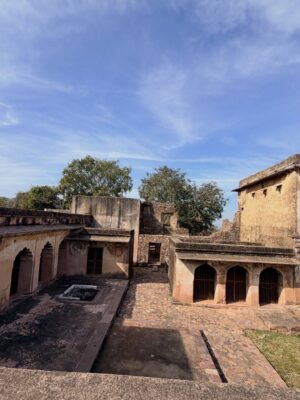 Sri Sudha Bhimireddy Instagram - Welcome to the UNESCO HERITAGE #ranthambhorefort