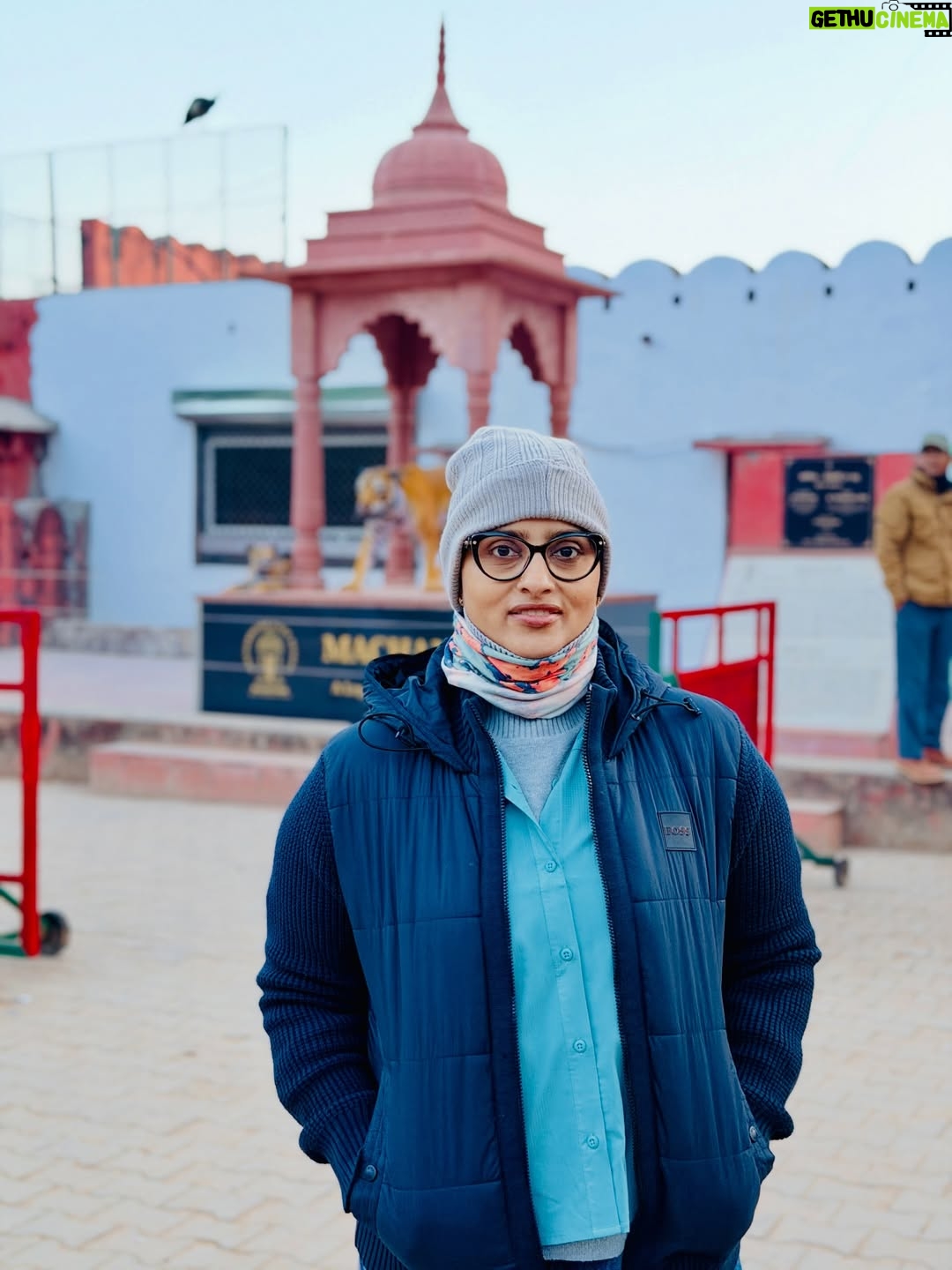 Sri Sudha Bhimireddy - 876 Likes - Winters are always special with sunlight beam rays passing through the thin lines of hopes …….
🥰❤️🐅🐯🐯🐅❤️