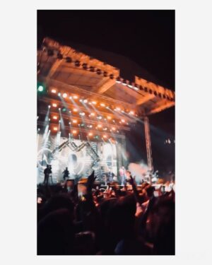 Srijhansi Mungalla Instagram - In that moment, it was just him… my eyes admiring him, and my heart falling for his voice all over again. 🥹♥️
Karthik’s voice didn’t just sing—it healed my mood.
That’s the quiet magic of Karthik’s voice.♥️
.
.
.
#karthik #singerkarthik #concert #karthikconcert #kakinada