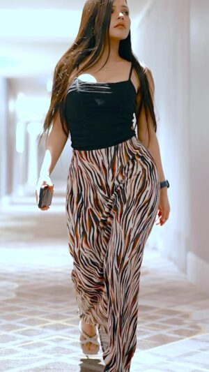 Srish Shukla Instagram - š®āšØ
#sriiishh #srishshukla #trendingreels #trending