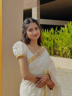 Srushti Ambavale Instagram - He said ‘ Want to see puran poli in idli sambar’🤍