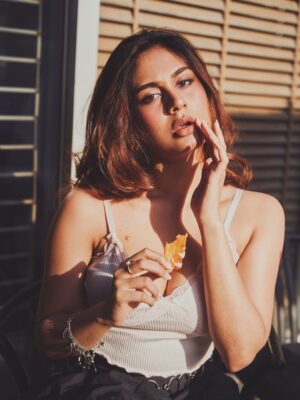 Srushti Bannatti Instagram - 📸 @saurabh_sonkar 

#streetwear 
#cuteoutfitideas 

#aestheticoutfit 
Cute photoshoot
Skirt
Sporty outfit 
Cute outfits 
Photoshoot ideas
Coffee