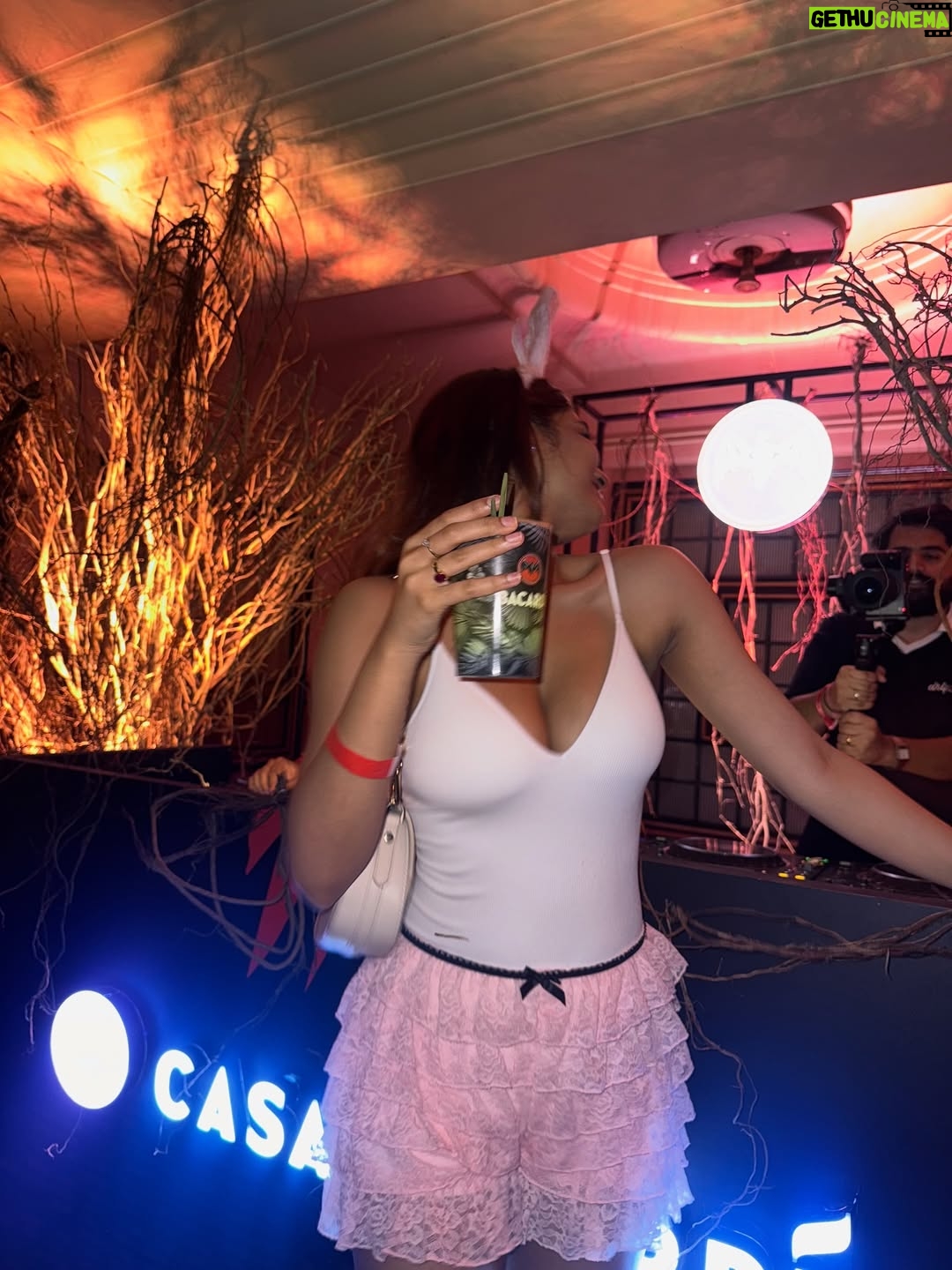 Srushti Bannatti - 43.9K Likes - @casabacardiin @homegrownin 
#halloween 
#outfitinspo #ootn