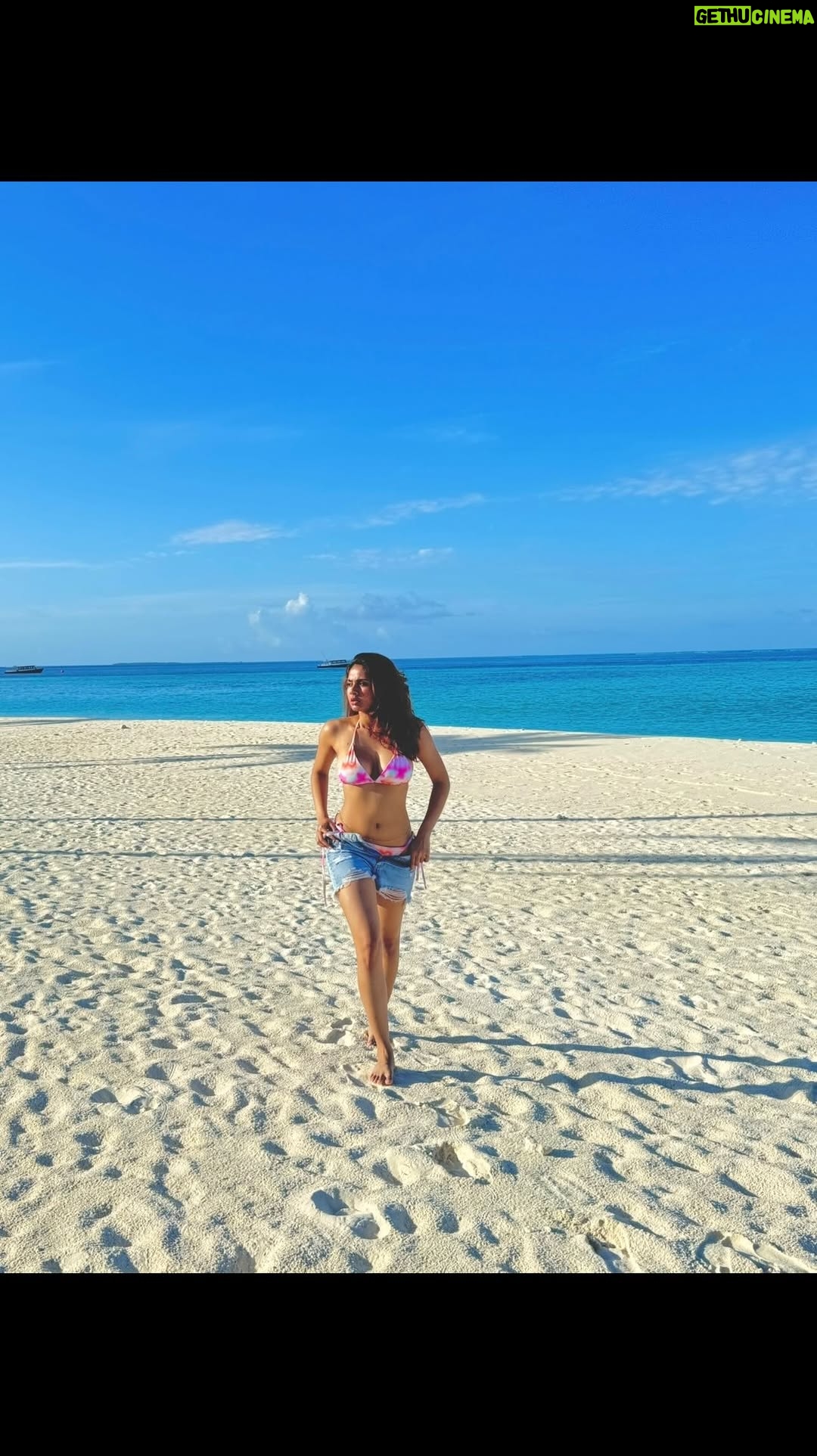 Srushti Bannatti - 30.4K Likes - Waiting for all the deepfakes &
I was soooo hesitant about uploading this video but honestly who cares

Beach
Maldives

Beach outfits
 #fyp 
Girlhood
Memes
#relateable
Relateable meme
 #relateablecontent