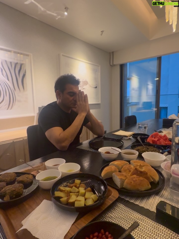 Sshura Khan - 91.8K Likes - Happy Birthday Big Brother to Sipaara 🤗🧡 @iamarhaankhan 

#bestesthuman