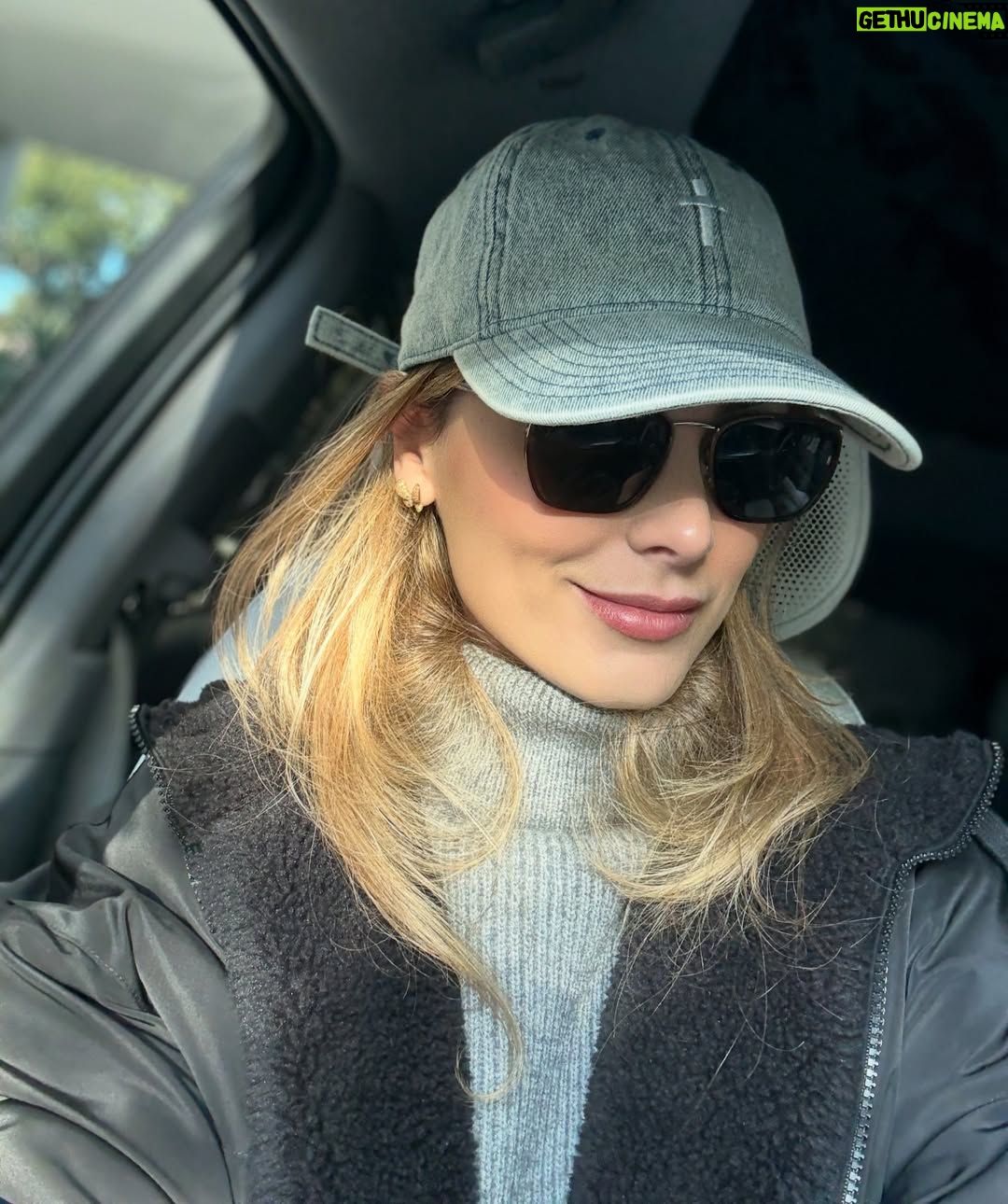 Stefanía Fernández - 3.8K Likes - Weekend soccer mom life ⚽️☺️🙌🏻
Pd: ya me vi que seré una madre que no para de gritar de la emoción ☺️