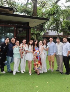 Stefhanie Zamora Husen Instagram - Heart is full
Terimakasi sayang2 kuuuuu❤️