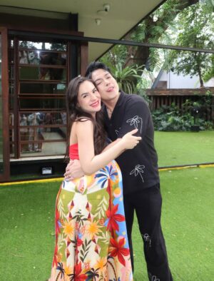 Stefhanie Zamora Husen Instagram - Heart is full
Terimakasi sayang2 kuuuuu❤️