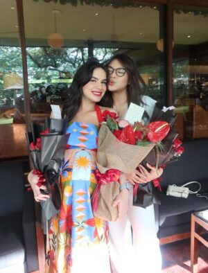 Stefhanie Zamora Husen Instagram - Heart is full
Terimakasi sayang2 kuuuuu❤️