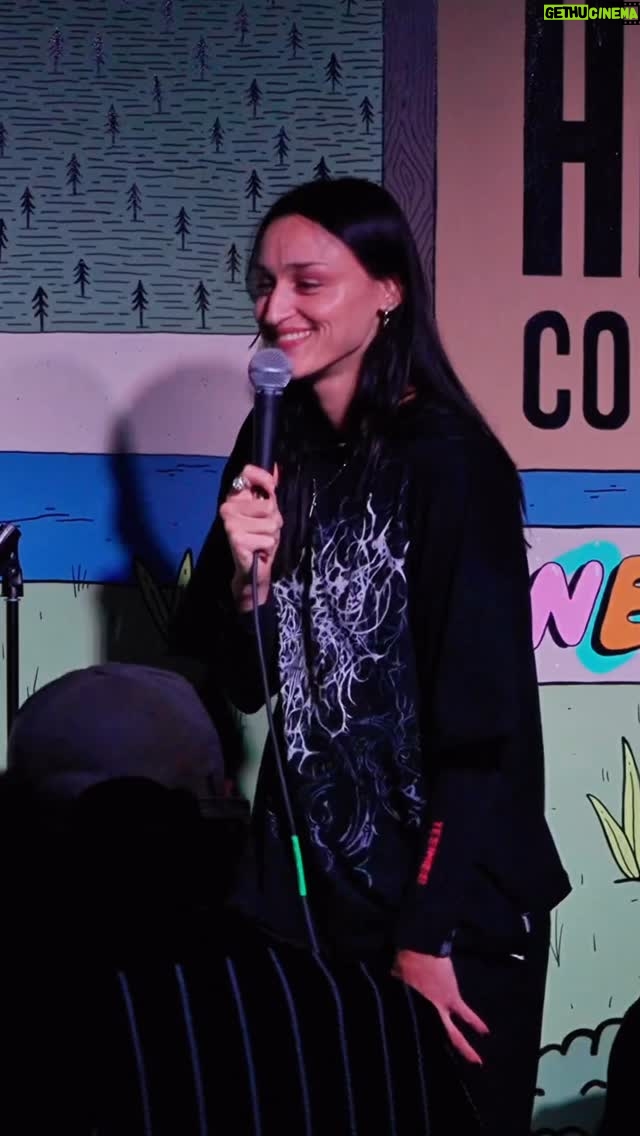 Stephanie D'Agostini - 3.6K Likes - He’s just being shy 

#comedy #comedian #femalecomedian #standupcomedy #standup
