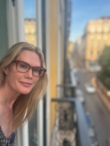Actress Stephanie March HD Photos and Wallpapers July 2025