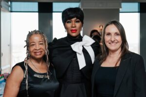 Stephanie Okereke Linus Instagram - Good morning Lovelies,
I am beyond humbled and exhilarated to announce that I have been awarded the prestigious Lennox K. Black International Prize for Excellence in Medicine by Thomas Jefferson University. This honour is not only a recognition of my journey but a celebration of our collective efforts in activism and making a tangible social impact. It’s a reminder that together, we can confront challenges, spark significant changes, and heal communities. This award belongs to each of you who has supported, believed, and walked this path with me. Let’s continue to use our voices and actions to improve society. A heartfelt thank you to Thomas Jefferson University @jeffersonuniv for this incredible recognition. Thank you for empowering this journey. #ChangeMakers #StephanieLinus #LennoxKBlackPrize
#ExcellenceInMedicine #SocialImpact #Activism #ChangeMakers #GlobalHealth #Empowerment #togetherwecan