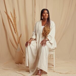 Stephanie Okereke Linus Instagram - “In this moment, let kindness guide you, compassion be your compass, and caring for others your path. Live fully, love deeply. #InTheMoment #BeKind #CareForEachOther”