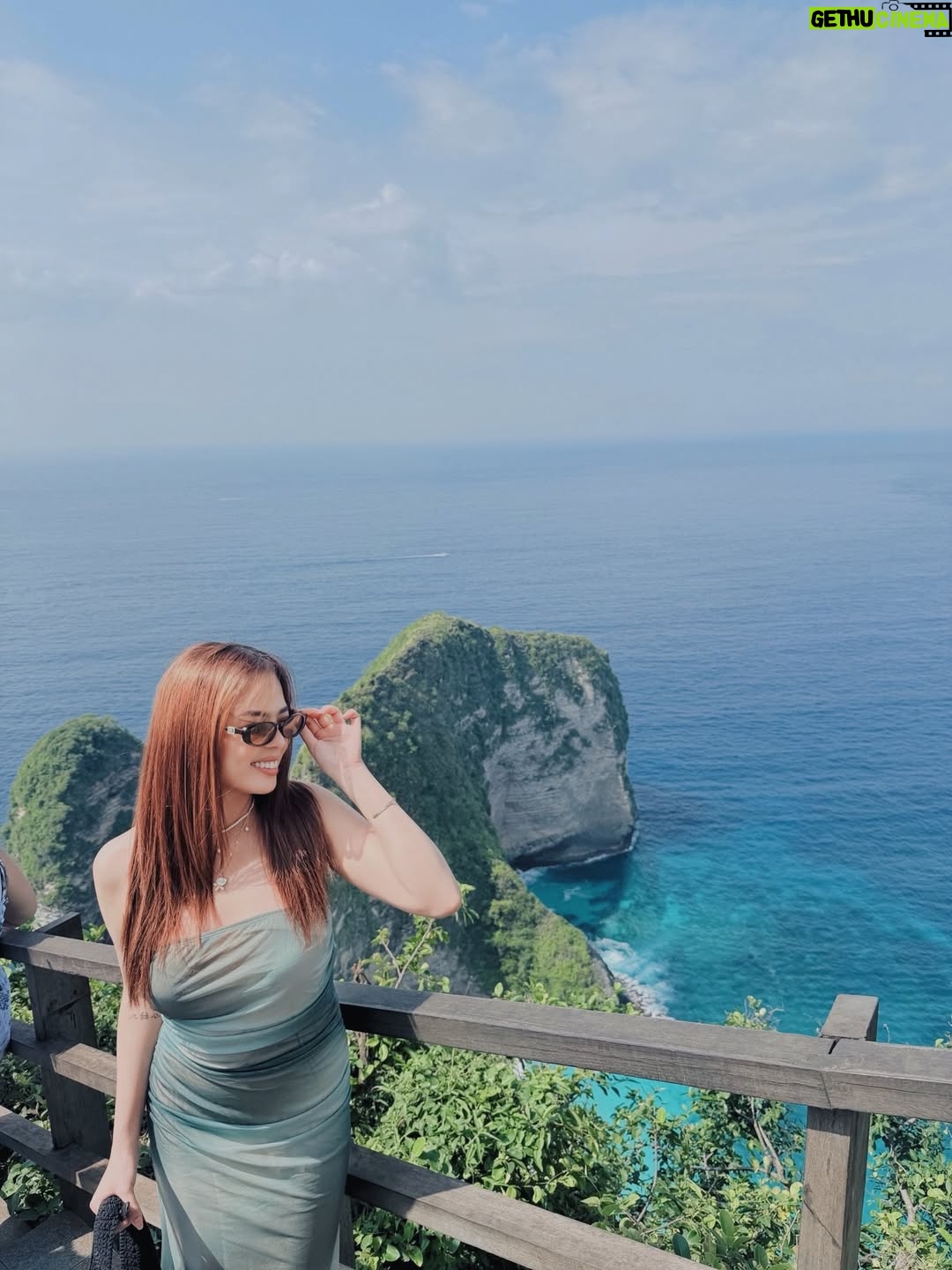Stephanie Raz - 3 Likes - The view says it all.