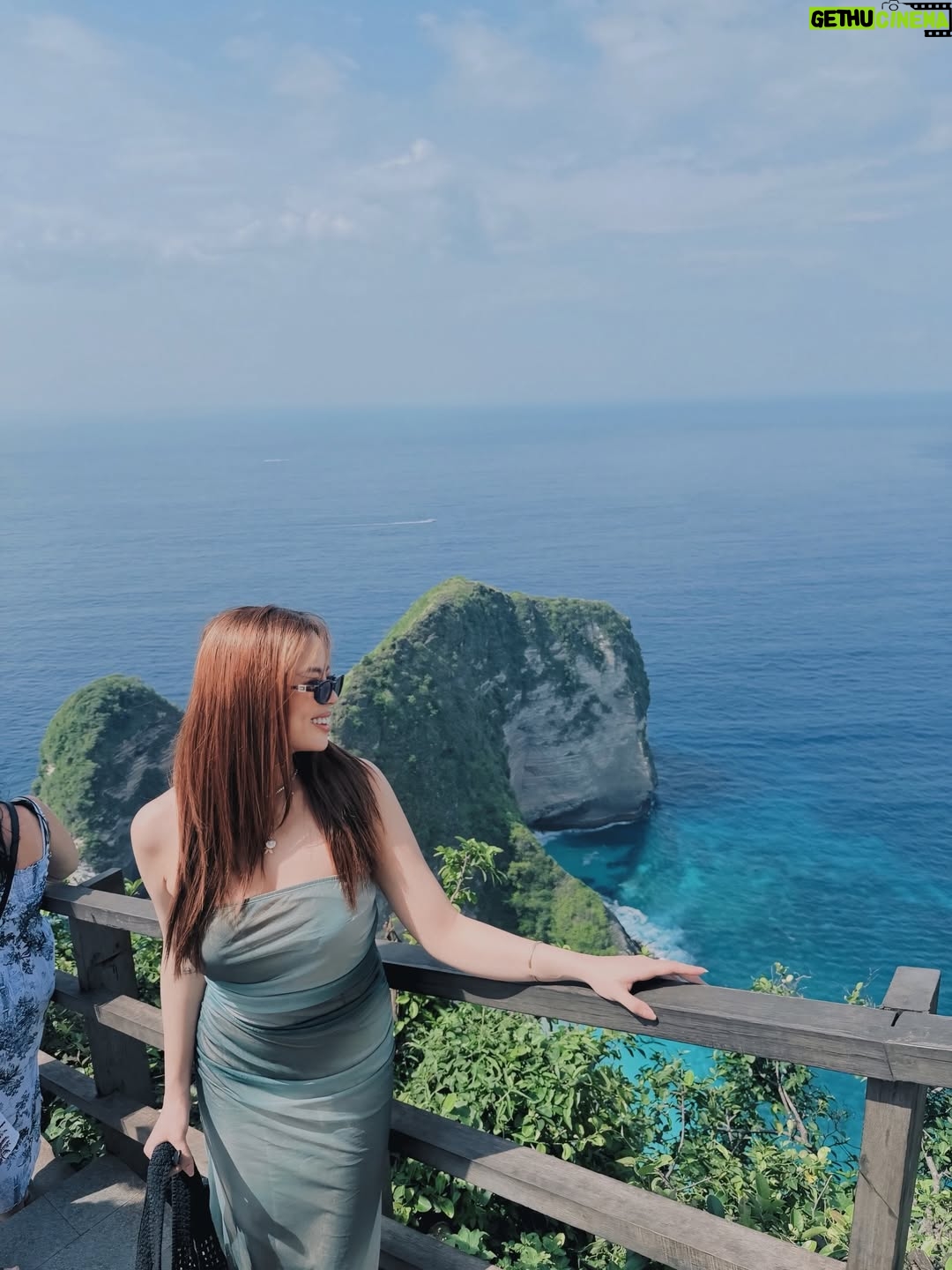 Stephanie Raz - 3 Likes - The view says it all.