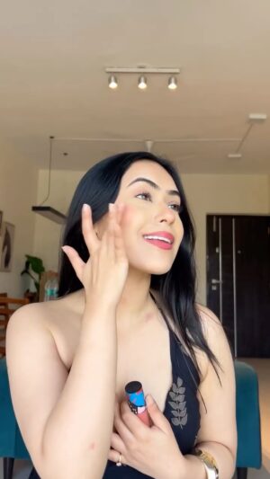 Sucheta Dutta Instagram - comment “kurti” for the link🥰this kurti made so many heads turnnnnnn🤯🥺
#viralfinds #musthave #viralreels #affordablekurti #grwm #trendingreels #collegelooks #easyfit #kurtilovers #viralvídeo #kurtiforgirls #formygirls