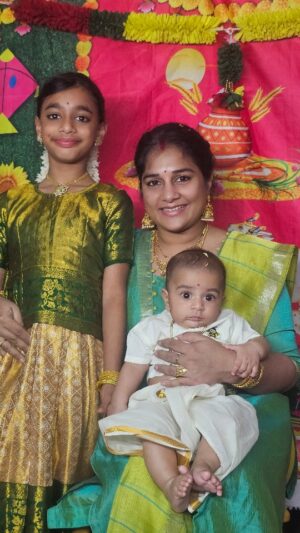 Sudeepa Pinky Instagram - Grateful for family, food, and togetherness—Happy Sankranti! ☀️🍚👨‍👩‍👧‍👦 May our home be filled with warmth, love, and prosperity this Sankranti. ❤️🏡✨ Wishing health, happiness, and success to my loved ones. 🙏💖🌟

 #sudeepapinky #MakarSankranti #SankrantiVibes #FamilyTime #FestivalVibes Telugu IndianFestival Uttarayan