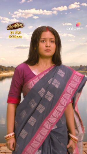 Sudha Chandran Instagram - Noyontara ne kiya Ghorkaamini ka naash, par uski laut aane ki baat sunnkar ho gayi woh hairaan! 😧	

Dekhiye #Noyontara, har roz shaam 6:30 baje sirf #Colors aur @jiohotstar par.

@shrutibhist2201 @sudhaachandran