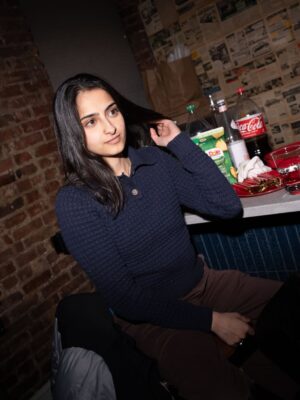 Sufi Malik Instagram - holiday party & I pulled up with the prettiest plus one ✨

jk i was her plus one but caption sounded cute

📸: @nursellephoto