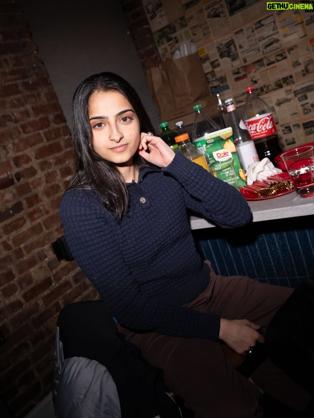 Sufi Malik - 15.1K Likes - holiday party & I pulled up with the prettiest plus one ✨

jk i was her plus one but caption sounded cute

📸: @nursellephoto