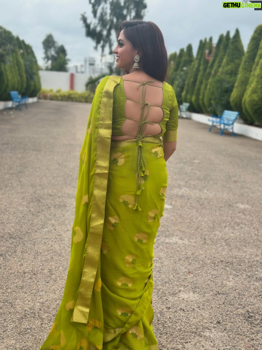 Sukrutha Nag - 8.3K Likes - ❤️Wearing my favourite accessory: my smile. 🙂❤️