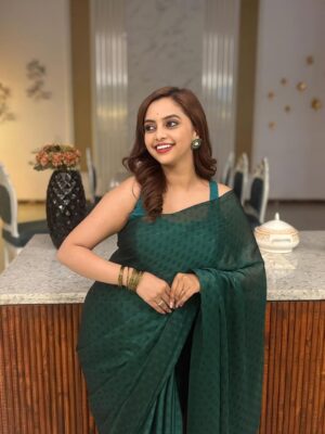 Sukrutha Nag Instagram - ❤️You are enough just as you are❤️
.
.
Pc:- @mallesh_makeup_studio 😎