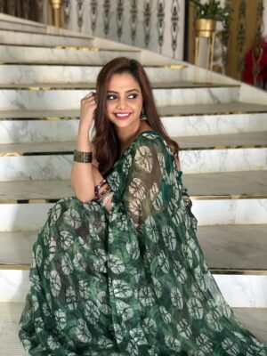 Sukrutha Nag Instagram - ❤️Green and gorgeous, that’s the mood❤️
.
.
Pc:- @mallesh_makeup_studio 😎