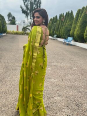 Sukrutha Nag Instagram - ❤️Wearing my favourite accessory: my smile. 🙂❤️